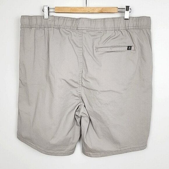 NWT West 49 Men's Mid Length Above Knee Cotton Stretch Shorts Grey Size XL - Picture 2 of 14